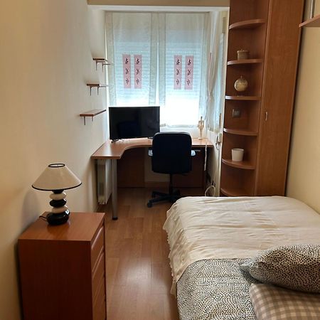 Comoda Habitacion Individual マドリード エクステリア 写真
