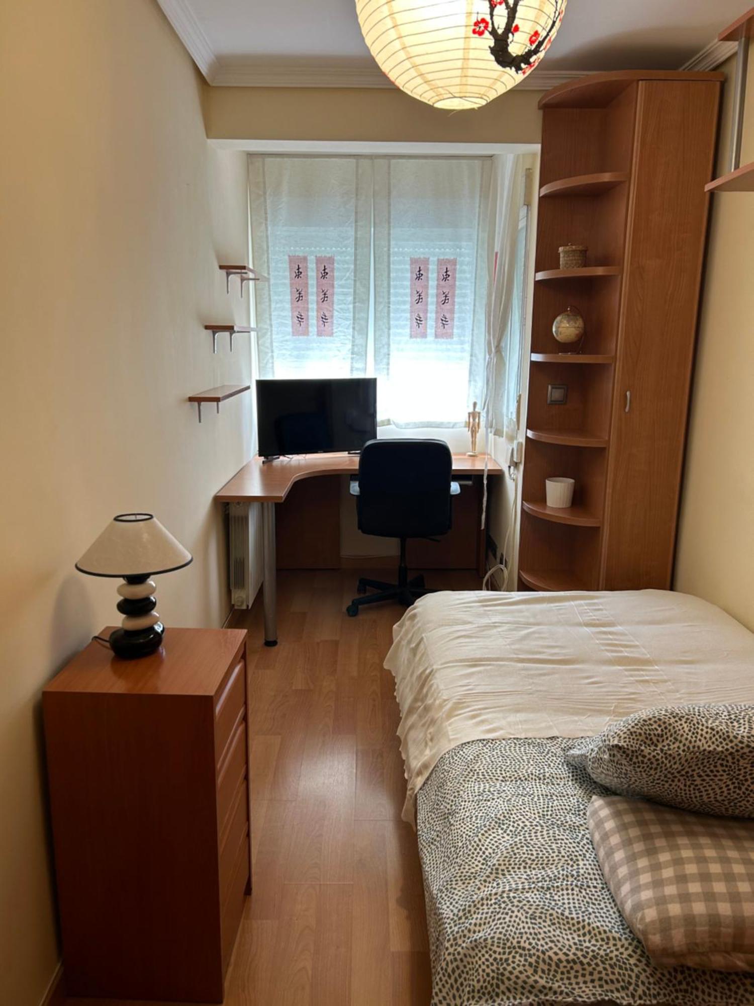 Comoda Habitacion Individual マドリード エクステリア 写真